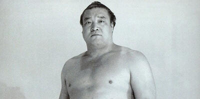 آشنایی با هاگورویاما ماساجی، کشتی‌گیر ساخته‌شده از فولاد در سومو؛ از سانسوکه تا قدرت‌نمایی در یوکوزونا