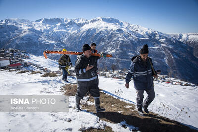 فعالیت  سیم‌بانان  در ارتفاعات برفی بابل