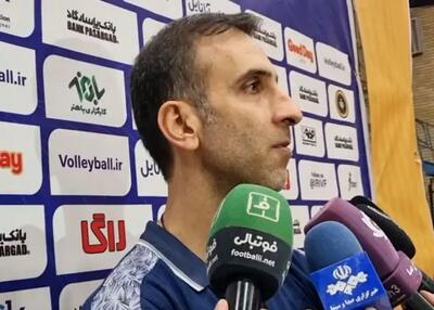  واکنش سرمربی سپاهان به شکست سنگین برابر فولاد