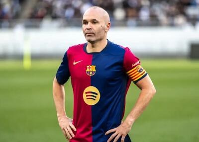 اینیستا: بازی بارسا را با قلب شکسته می‌بینم