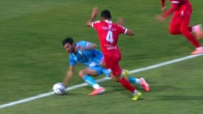رد پنالتی پرسپولیس با کمک VAR