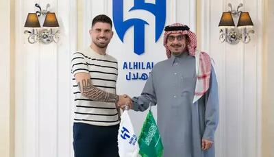 ستاره پرتغالی الهلال تمدید کرد