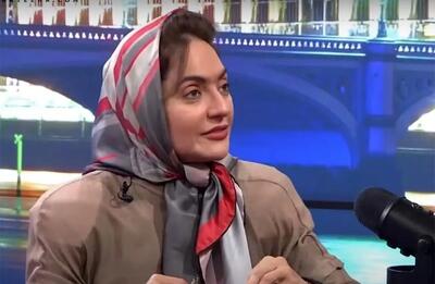  دهن‌کجی مهناز افشار و پرستو صالحی به هنرمندان داخل ایران