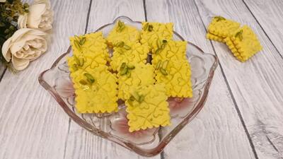 طرز تهیه شیرینی کرم سوهان با طعمی فراموش نشدنی ! آموزش قدم به قدم + نکات حرفه ای