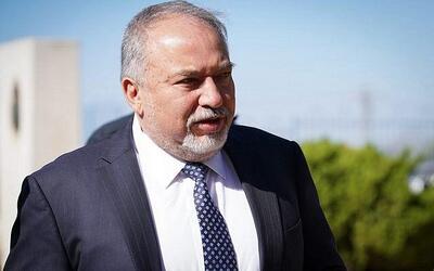  حمله وزیر جنگ سابق اسرائیل به نتانیاهو: او «سگِ مطیع» ترامپ شده است/ به سمت فاجعه سیاسی می رویم