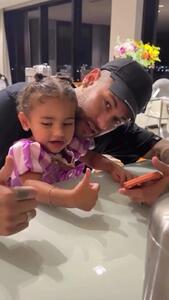 عاشقانه های نیمار و دخترش ماوی!