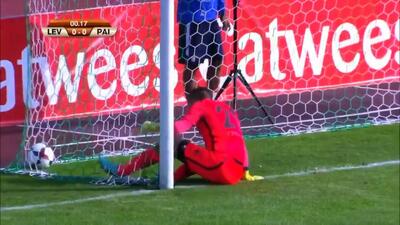 رکورد تاریخی/ گل به خودی در 14 ثانیه بدون دخالت حریف!