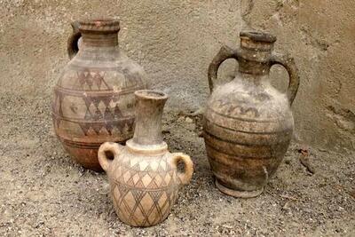  پیدایش تاریخ در شهرستان طارم؛ کشف 4 کوزه سفالی در تپه انذر
