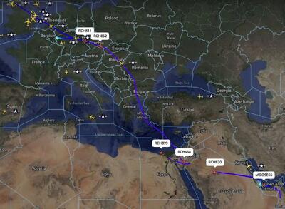 تداوم اعزام گسترده نیرو و تجهیزات هوایی آمریکا به خاورمیانه همزمان با مذاکرات عمان