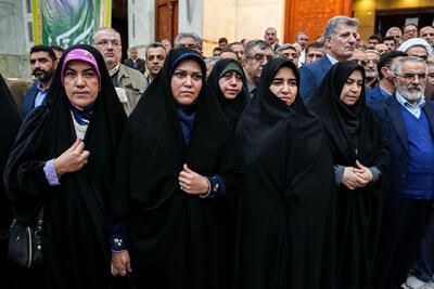 زنان نماینده در حرم بنیان‌گذار انقلاب + تصاویر