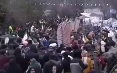 فیلم/ جشن ولادت امام زمان (عج) در هوای بارانی پایتخت