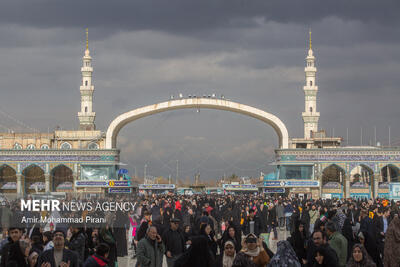  حال و هوای مسجد جمکران در نیمه شعبان