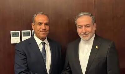 رایزنی عراقچی و وزیر خارجه مصر در گفت‌وگویی تلفنی