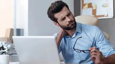  چگونه از گردن درد خلاص شویم؟ راهکارهای خانگی اثربخش