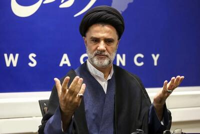 پیام توئیتری معنادار محمود نبویان برای مخالفان مذاکره با آمریکا / سیاست خارجی کشور تحت فرماندهی فرمانده کل قواست