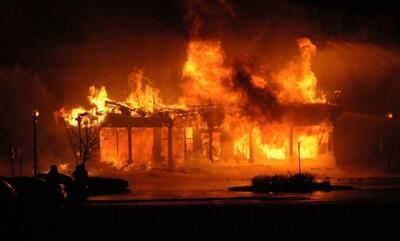 آتش‌سوزی گسترده در شرق تهران + فیلم