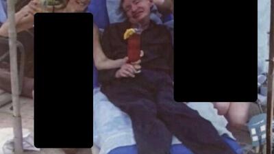  نام دانشمند فیزیکدان استیون هاوکینگ حداقل 232 بار در پرونده‌های اپستین آمده است