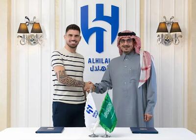 رسمی: ستاره پرتغالی الهلال تمدید کرد