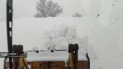  بازگشایی و عملیات برف‌روبی محور‌های روستایی شهرستان دلفان + فیلم