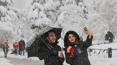 تهرانی‌ها منتظر برف باشند