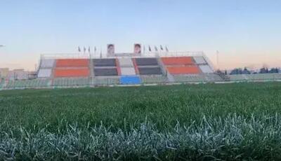 وضعیت عجیب دستگاه چمن زنی استادیوم شهر قدس