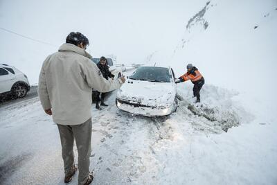 بارش برف در چالوس به ۳۵ سانتی متر رسید