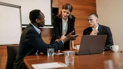  بهترین روش ها برای درخواست افزایش حقوق