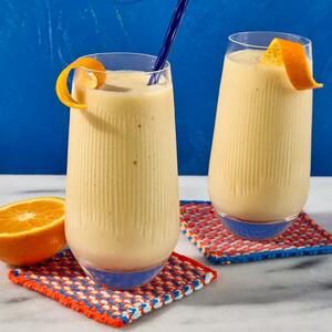  دستور اسموتی پرتقال و انبه با پروتئین بالا - زمان آماده سازی 10 دقیقه