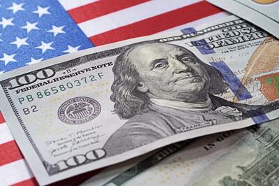 افزایش کم‌سابقه غافلگیری داده‌ها؛ آیا دلار آمریکا در آستانه بازگشت قرار دارد؟