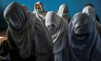 فرمان عجیب رهبر طالبان/ سکوت اجباری برای زنان در خیابان؟