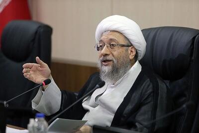 هشدار  آملی لاریجانی به ترامپ/ فرعون هم ادعا می‌کرد که پروردگار شما هستم و حق تعالی که غیور است او را سرنگون کرد