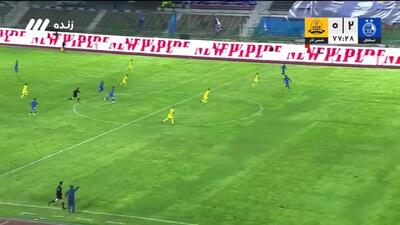 برخورد ضربه زیبای قلی زاده به تیردروازه شمس آذر + ویدئو