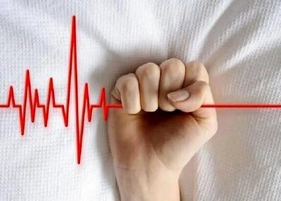 دعوای دو زن در راه پله های یک ساختمان رنگ خون گرفت