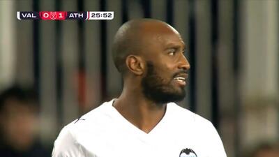 گل اول بیلبائو به والنسیا (گل به خودی عمر صدیق)