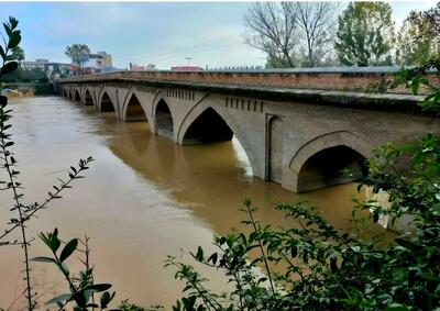  طغیان بابلرود، جاده ساحلی بابل را مسدود کرد