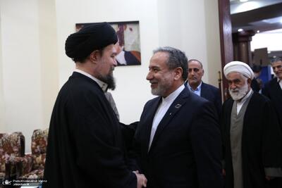  مراسم تجدید میثاق وزیر و معاونان وزارت امور خارجه با آرمان‌های امام خمینی (س)