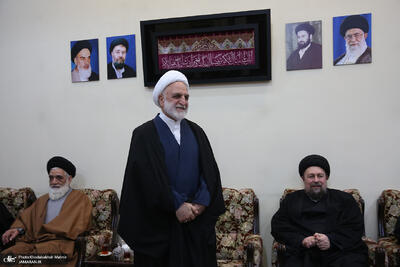  حاشیه های تجدید میثاق رئیس و مسئولان عالی قضایی با آرمان های حضرت امام خمینی (س)