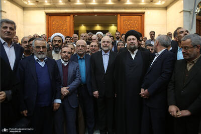  مراسم تجدید میثاق رئیس و نمایندگان مجلس شورای اسلامی با آرمان های امام خمینی (س)