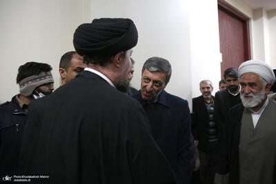  دیدار رئیس، مدیران و کارکنان ستاد اجرایی فرمان امام (ره) با سید حسن خمینی