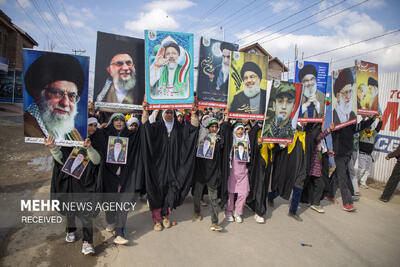  راهپیمایی کشمیری‌ھا در حمایت از رهبر معظم انقلاب