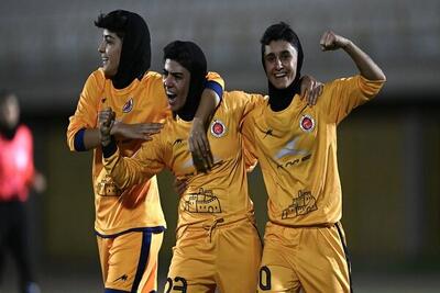 از جشن احتمالی خاتون تا جنگ بقا در تهران/ لیگ به خط پایان نزدیک شد