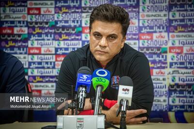  رضایی: ۱۰ نفره نمی‌شدیم استقلال گل بزن نبود/بازیکن ملی‌پوش وقت کشی کرد