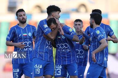 بازگشت آبی‌ها و فرار ساپینتو از یک ناکامی تمام‌عیار/ پیروزی سخت استقلال برابر شمس‌آذر ۱۰ نفره با درخشش به موقع نازون - پارس فوتبال