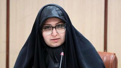 چرا نرجس دختر ارشد سردار سلیمانی او را پدر صدا نمی‌زند ؟/ ایشان همیشه در میدان بود عکس‌های کمی هست که پشت میز کارش باشد