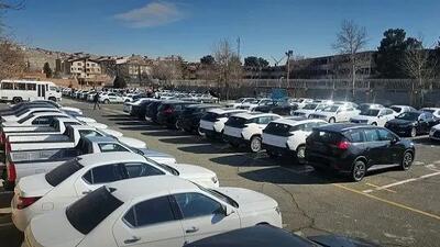 خودرو در چهارراه سیاست، زیان و خشم عمومی / آیا دولت و ایران‌خودرو به نقطه انفجار رسیده‌اند؟