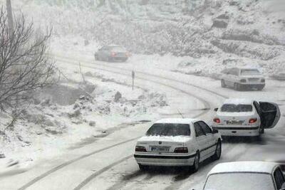 ممنوعیت تردد تریلی در ۲ محور خراسان رضوی به علت بارش برف