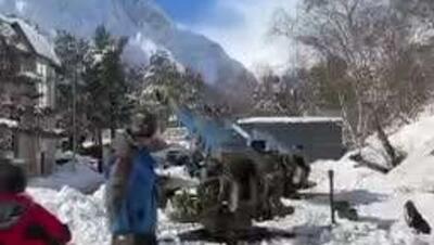  خلاقیتی عجیب در پیست اسکی دامنه کوه‌ البروس