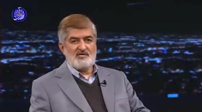 خانم‌ها هر جور می‌خواهند بیرون می‌آیند، دیگر نمی‌توانید آزادی را بهانه کنید!