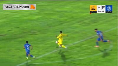 گل هومن ربیع زاده به استقلال از روی نقطه پنالتی (استقلال 2-1 شمس آذر)