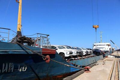 خالی‌فروشی در واردات خودرو نتیجه مستقیم سیاست‌گذاری غلط دولت و مجلس است/ واردکنندگان خودرو به ۴ برابر افزایش یافته‌اند!